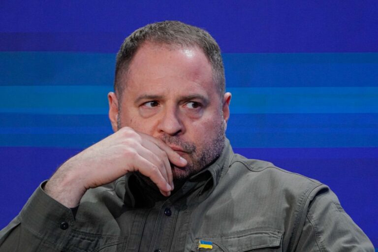 НАБУ готує підозру Єрмаку – ЗМІ