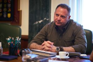 Новини України - Обшуки у Єрмака: про які наслідки говорять