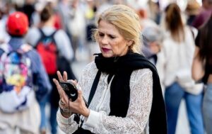 Новини світу - Росіянам на добу відключатимуть інтернет після повернення з-за кордону