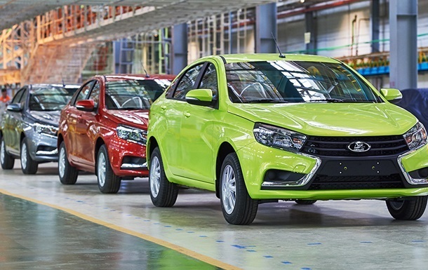 Новини світу - Російський автопром скоротився до показників перших місяців війни
