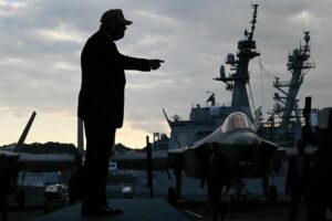 Новини світу - США відновлюють покинуту військову базу поблизу Венесуели - ЗМІ