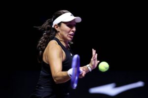 Новини світу - У трисетовому матчі двох американок на WTA Finals перемогу здобула Пегула