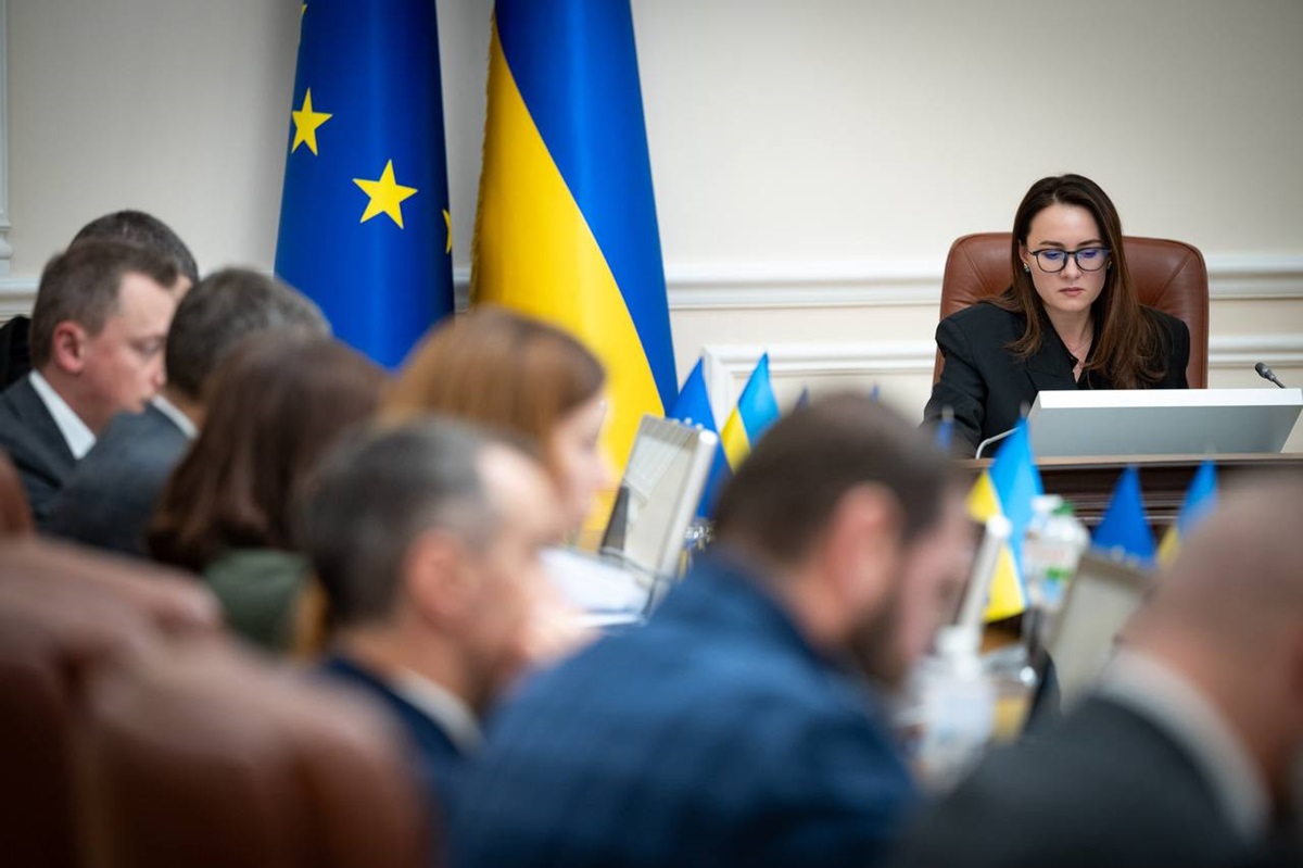 Новини України - Уряд затвердив програму виплат 6500 гривень