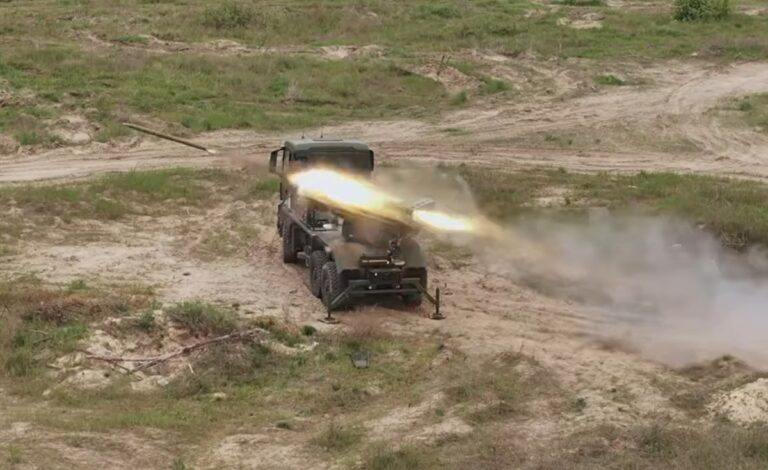 В НГУ провели випробування оновленої РСЗВ Град