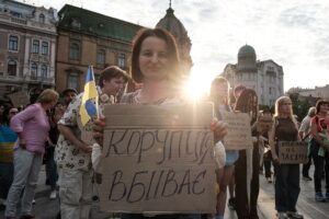 Новини України - Відкати під обстріли. ЗМІ про операцію Мідас НАБУ