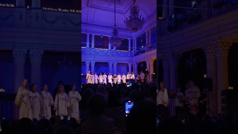“Щедрик” у виконанні хору “Гомін” #art #music #ukraine