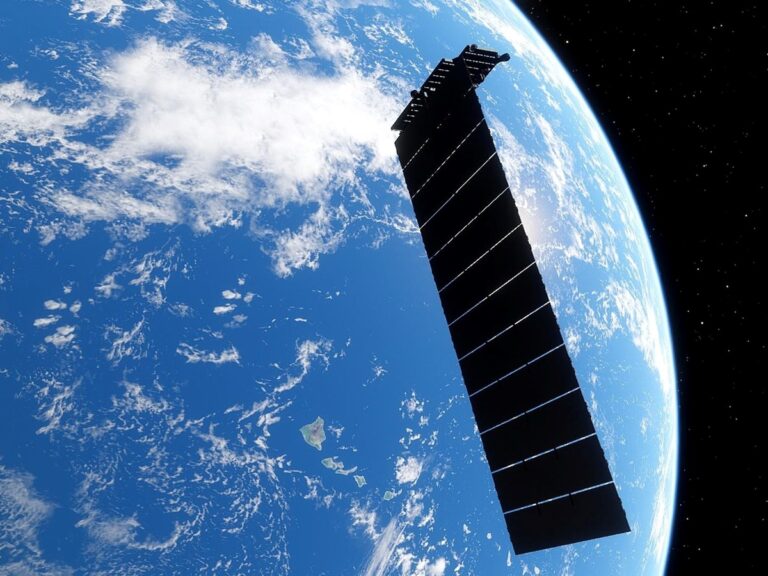 Аварія на орбіті: спутник Starlink падає з космосу