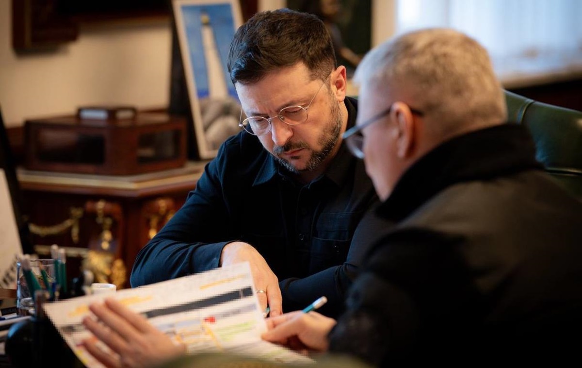 Китай допомагає РФ бити по енергетиці – Зеленський