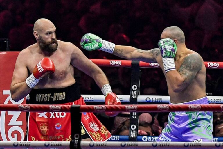 Команда Ф&rsquo;юрі підтвердила інтерес до трилогії з Усиком