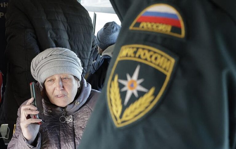 Мобільні телефони всіх росіян поставлять на держоблік – ЗМІ