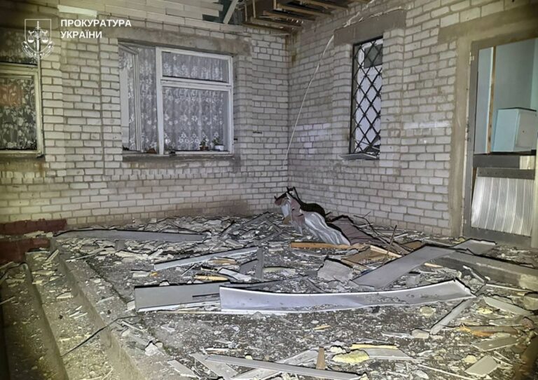 Росіяни атакували Молнією школу у Запоріжжі