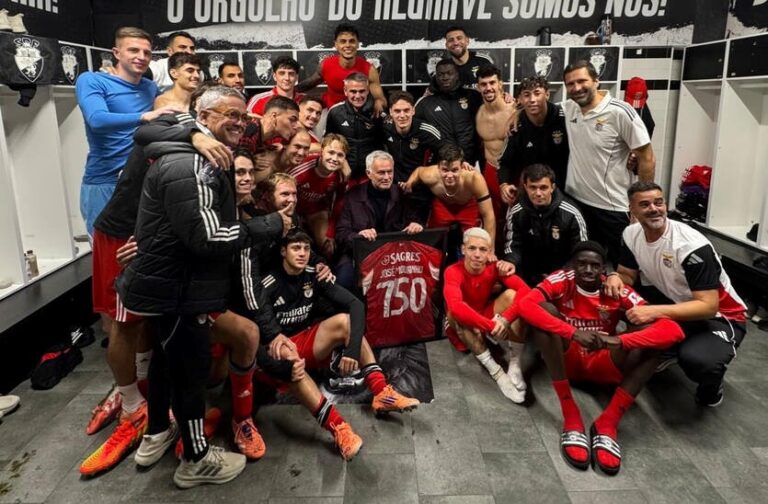 Судаков пожартував над ювілейною перемогою Моурінью