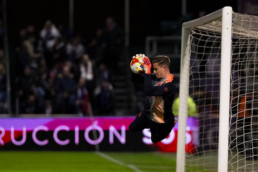 Тер Штеген повернувся до гри після шестимісячної перерви