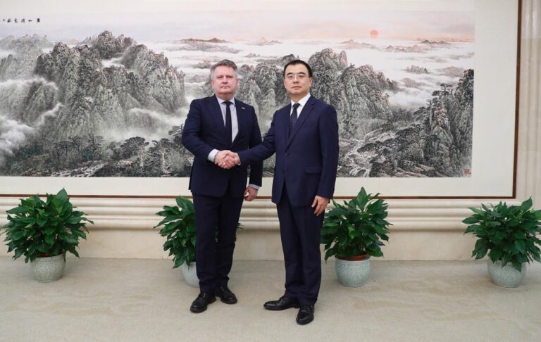 Україна і Китай провели політичні консультації