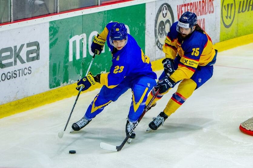 Українські хокеїсти перемогли румунів, але завтра буде ще одна зустріч