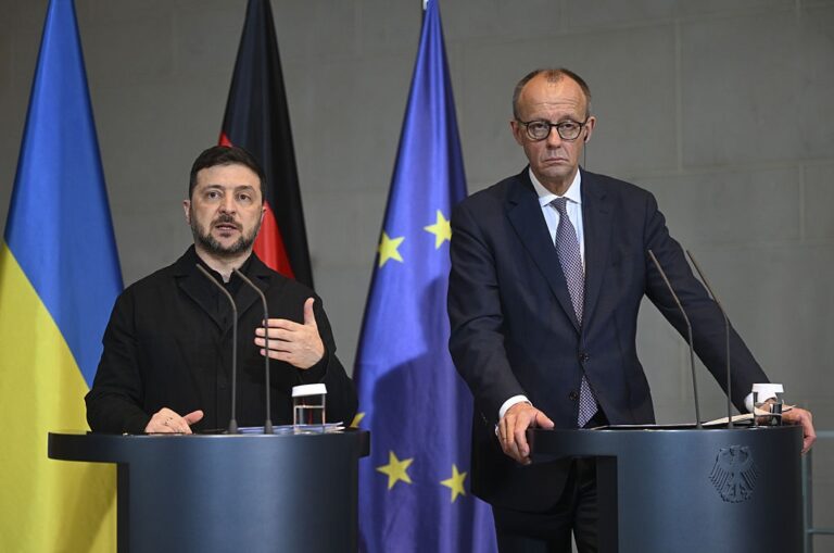 Зеленський: В Україні нема жодної електростанції, що не зазнала атаки РФ