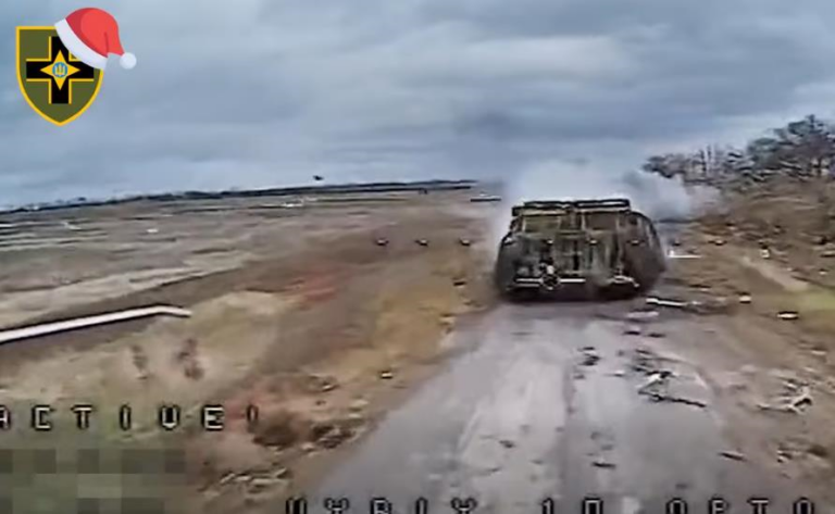 ЗСУ показали знищення російських танків-“сараїв”