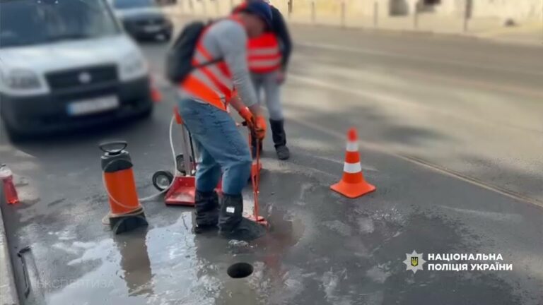 Розікрали на ремонті вулиці понад 4,5 млн грн: поліція Києва оголосила підозру посадовцям
