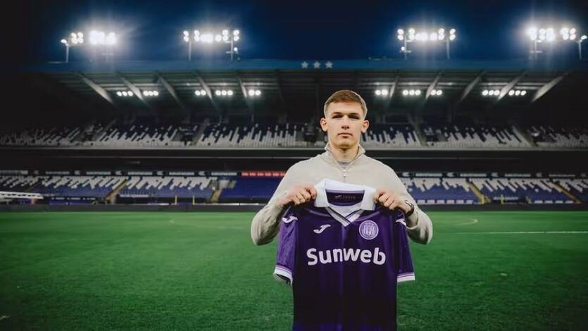 Андерлехт придбав українського форварда Данила Сікана