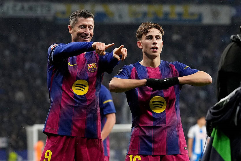 Барселона в драматичному дербі здолала Еспаньол