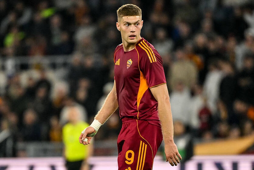 Довбик і Ноттінгем Форест вирішують питання про перехід гравця в Англію