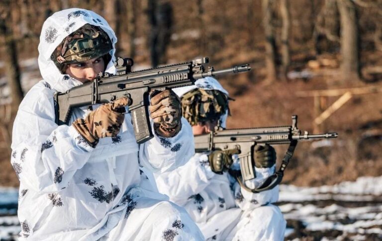 Генштаб: На фронті сталося 220 зіткнень з ворогом