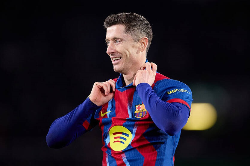 Левандовський як гравець екстракласу відбою від клубів не має