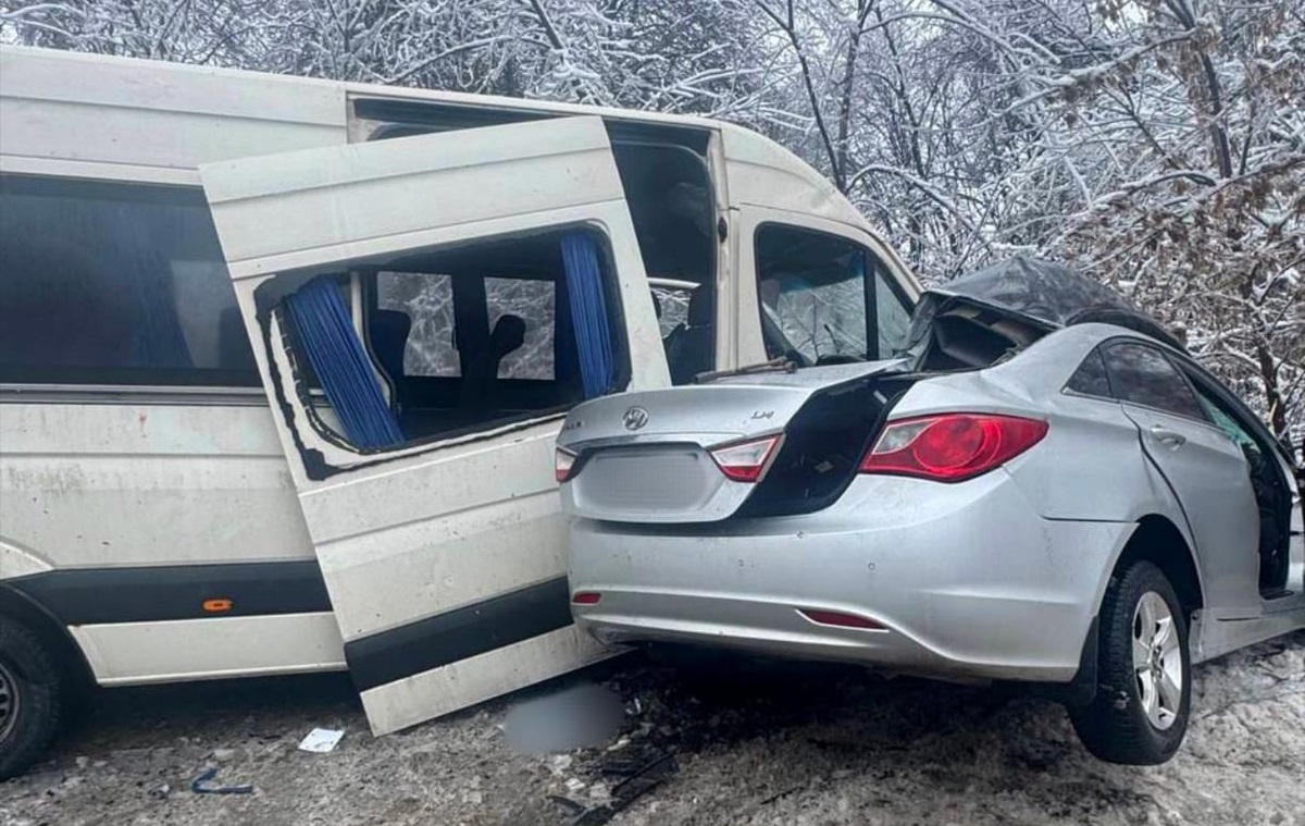На Київщині сталася смертельна ДТП за участі маршрутки
