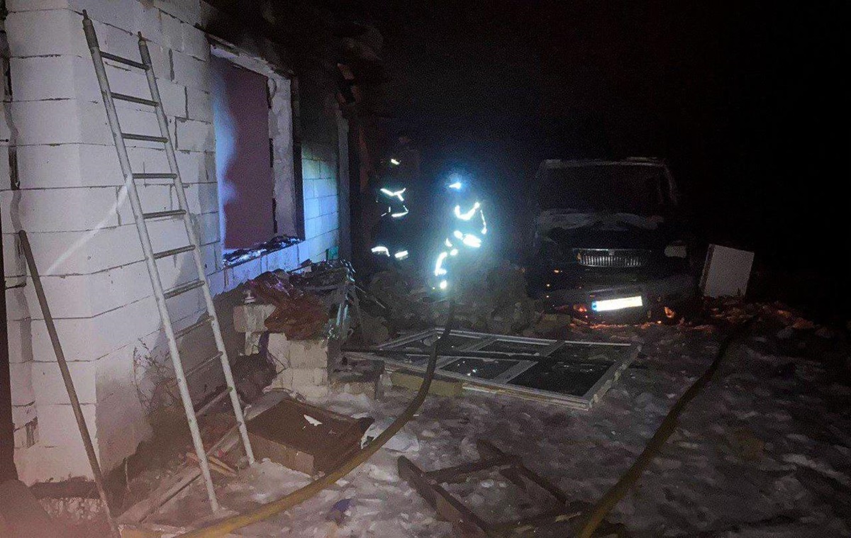 На Київщині стався вибух у будинку, потраждали діти