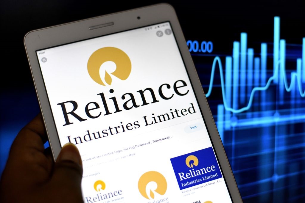 Найбільший НПЗ Індії відновив імпорт нафти з Росії – ЗМІ