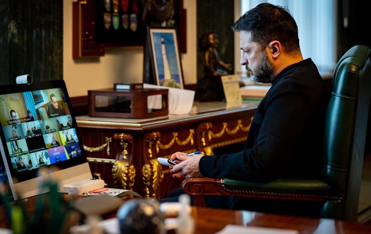 Опалення у Києві: Зеленський доручив “розібратися”