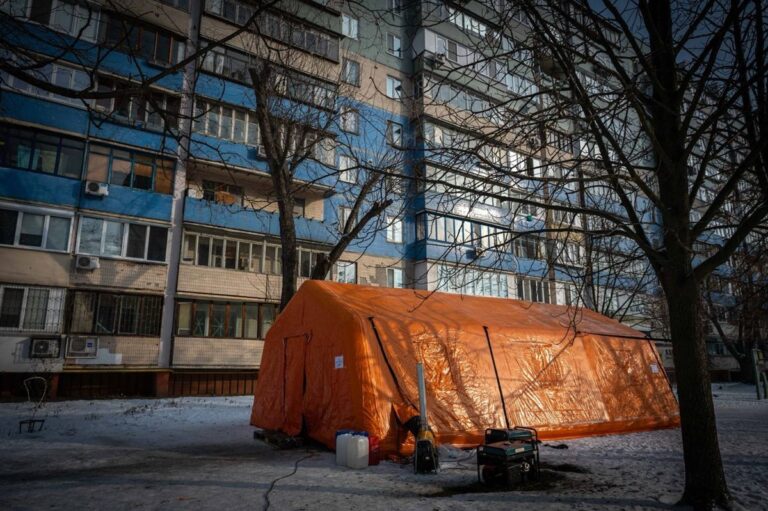 Поляки збирають кошти на генератори для Києва