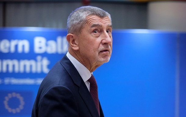 Прем&rsquo;єр-міністр Чехії купив глобус, щоб розгледіти Гренландію