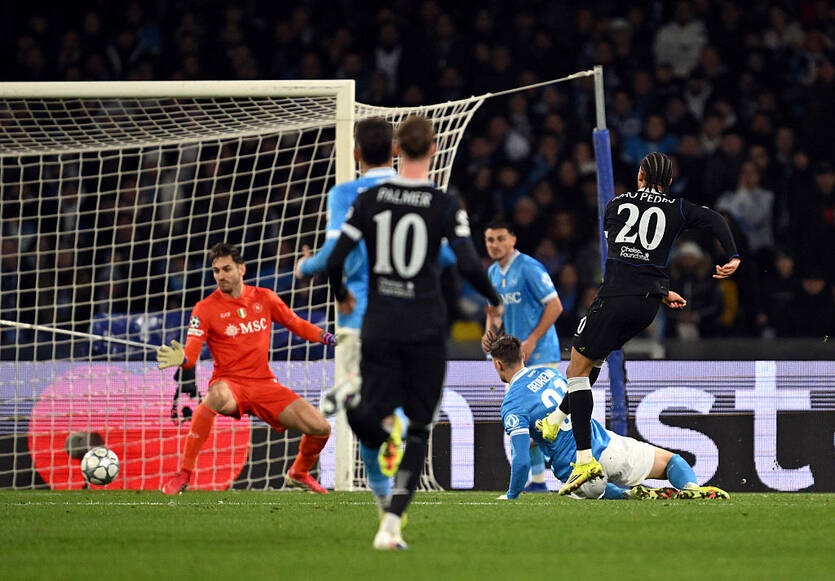 ПСЖ, Ньюкасл і Челсі продовжать виступи в Лізі чемпіонів, Наполі – ні