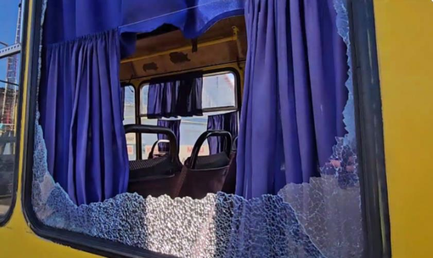 Росіяни атакували маршрутку в Херсоні: є жертва