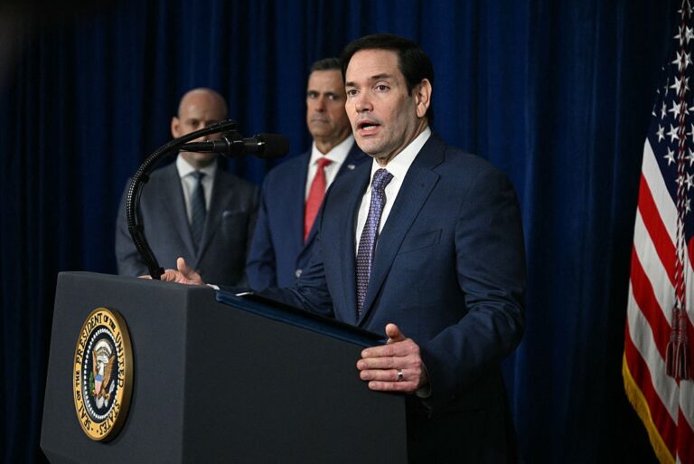 Рубіо виключив силовий сценарій для Гренландії