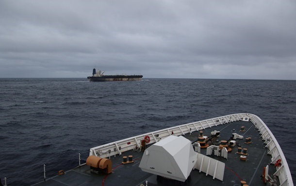 Сім танкерів намагаються втекти в Карибському морі – Пентагон