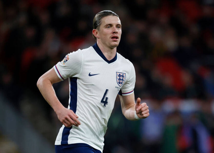 Тоттенгем формує лінію півзахисту та підписав першого гравця зими