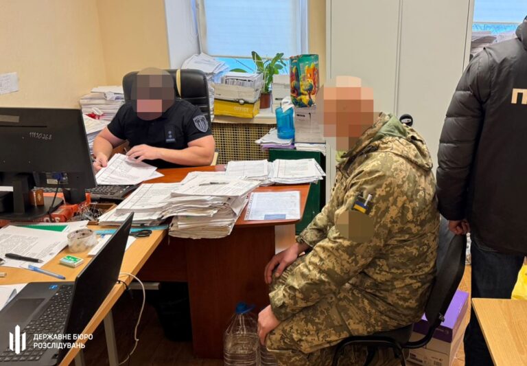 Військових посадовців Чернігівщини викрили на розкраданні пального