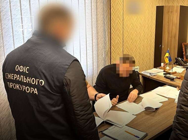 Збитки на понад 7 мільйонів гривень посадовця Дніпровського КЕУ судитимуть за закупівлю деревини за завищеними цінами