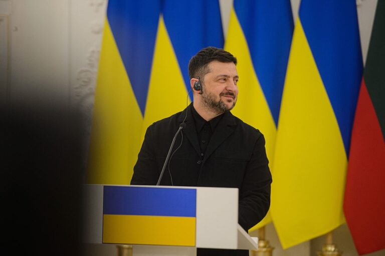 Зеленського кличе Москва. Реакція РФ на переговори