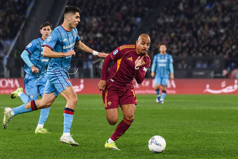 Два голи Малена допомогли Ромі впевнено обіграти Кальярі