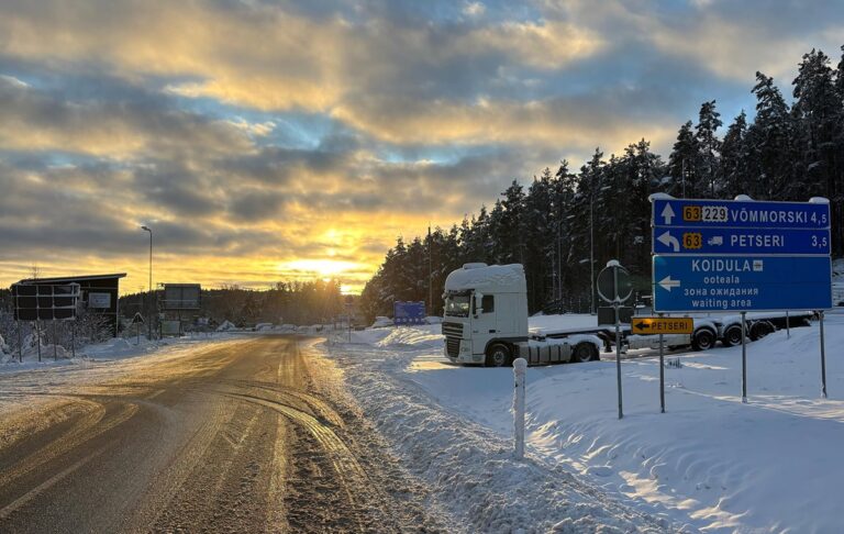 Естонія тимчасово закриє нічний рух на кордоні з РФ
