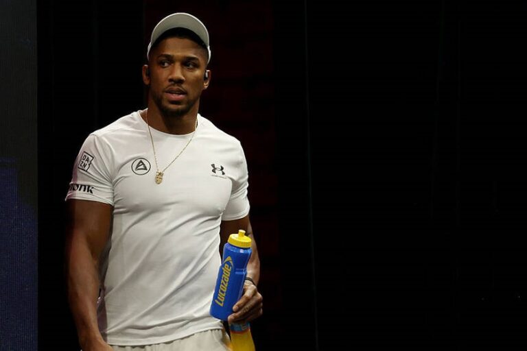 Голуб розповів, як трагедія в Нігерії вплинула на Джошуа