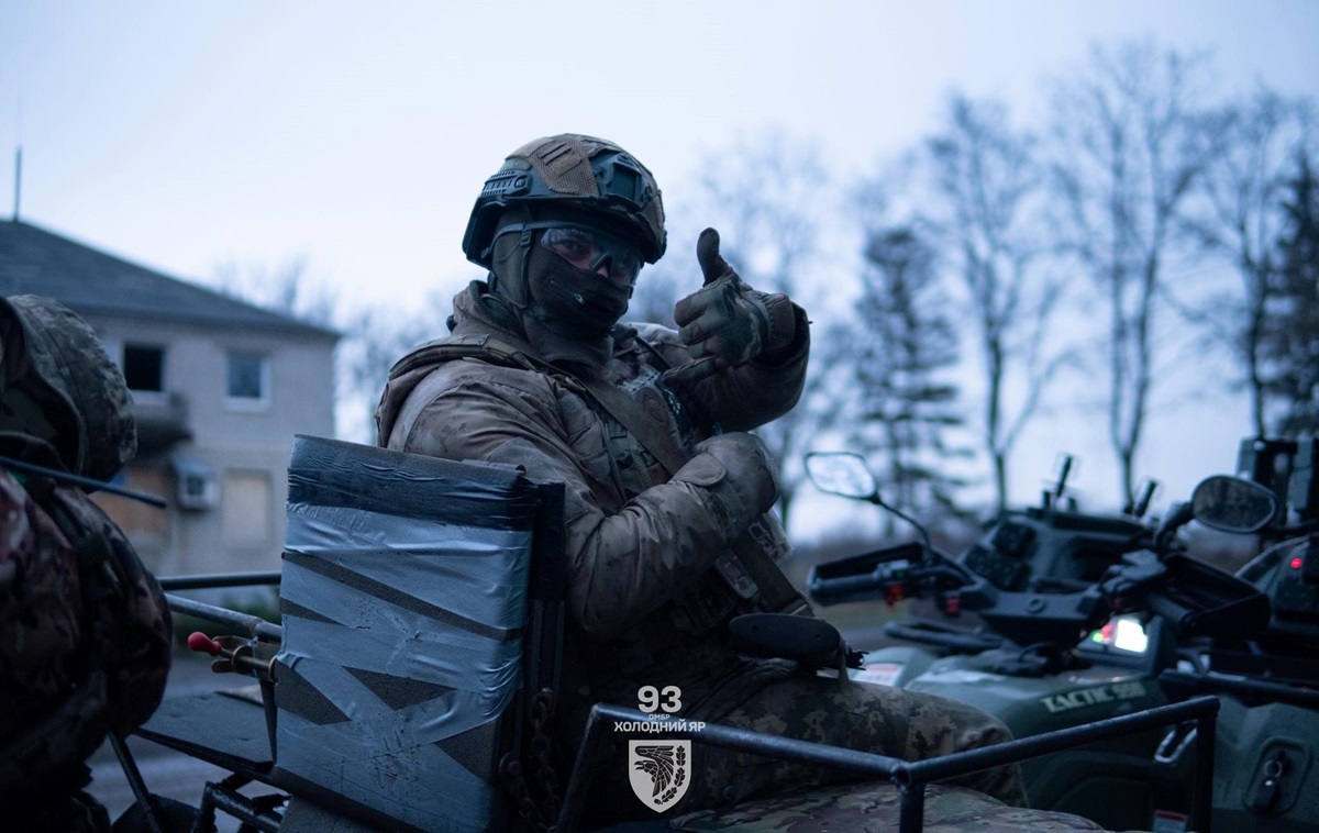 Сирський розповів про наступальні операції ЗСУ