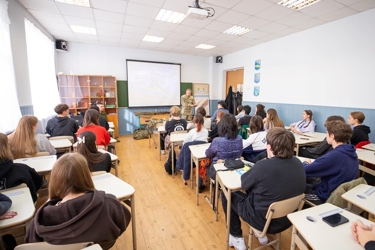 У Києві понад 40% школярів повернулися до очного навчання – КМДА