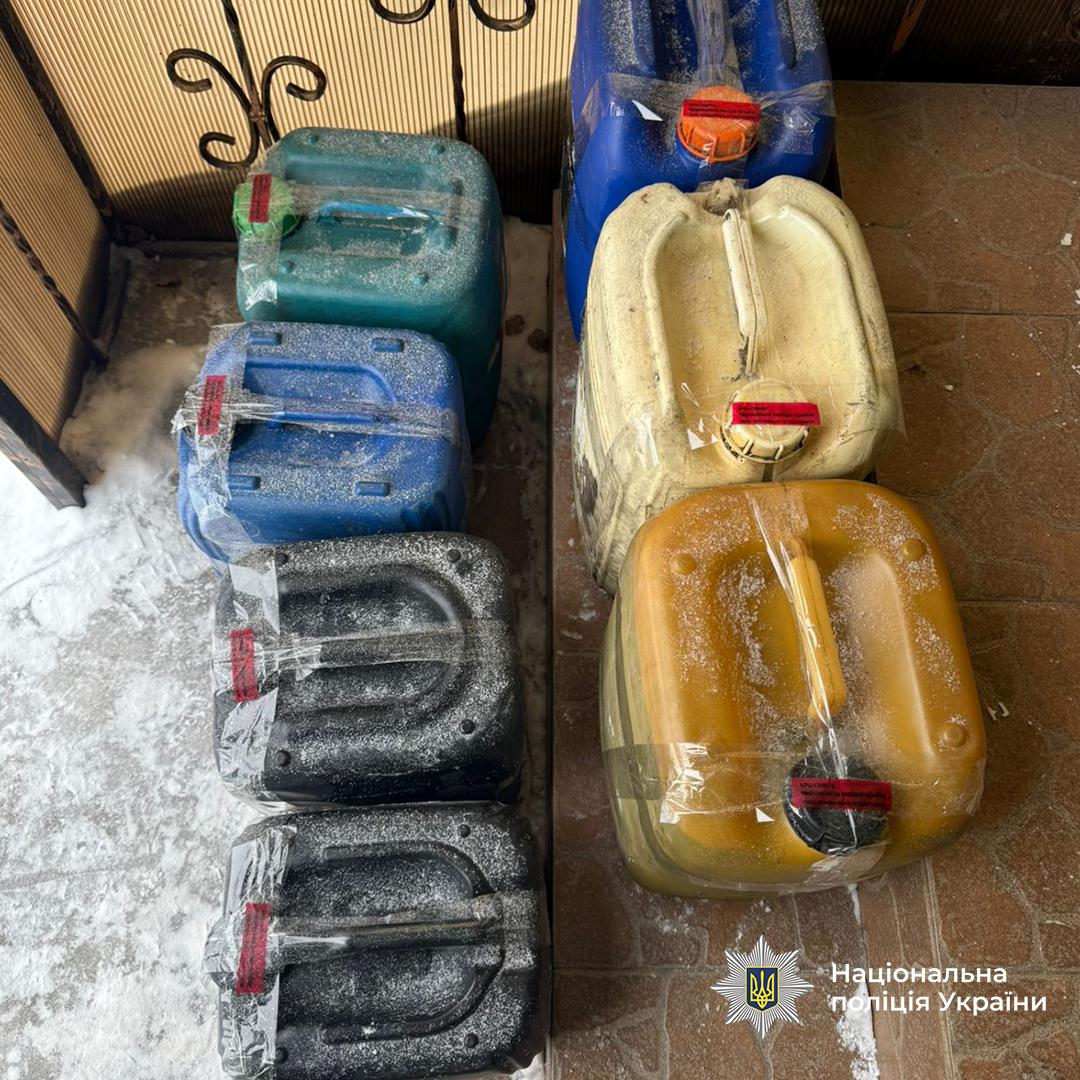 У Києві викрито працівників локомотивного депо, які крали пальне