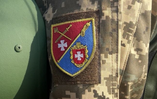 В Рівному невідомі “відбили” чоловіків у військових ТЦК