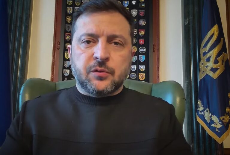 Зеленський подякував усім причетним до ліквідації наслідків атаки РФ