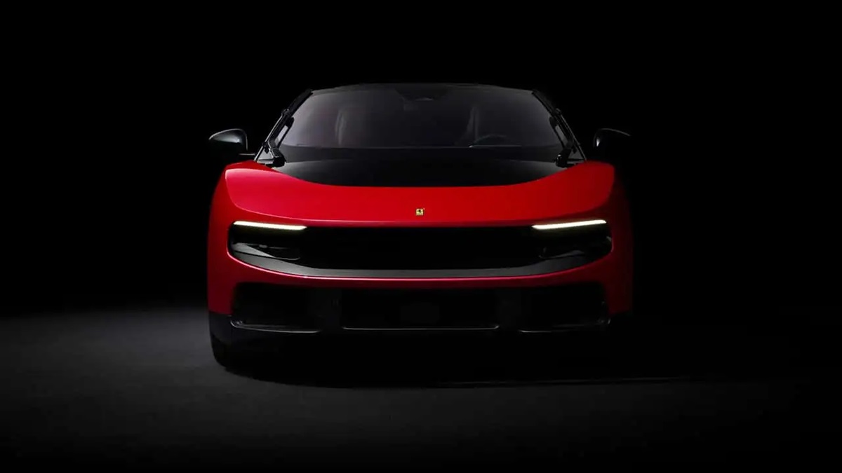 Акції Ferrari різко впали після презентації електромобіля Luce
